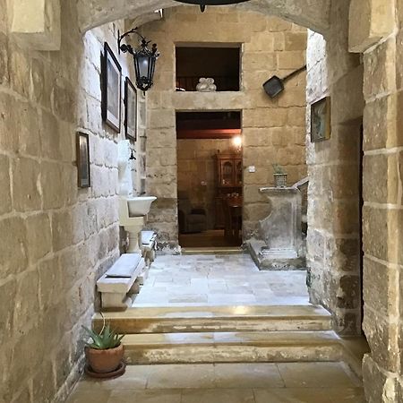 Charming 17Th Cent House Of Character In The Famous 3 Cities, Right Next To Valletta Cospicua Exterior photo